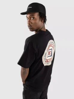 DC Old Head T-Shirt -DC Store OldHeadTShirt 2