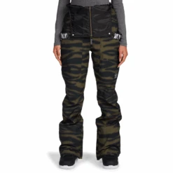 DC Collective Softshell Bib 2022 - Women's Snowboard Bib -DC Store dc collective bib softshell 2022 4 f1240aeb 7d03 41ca 9b6a 91faf427bd97